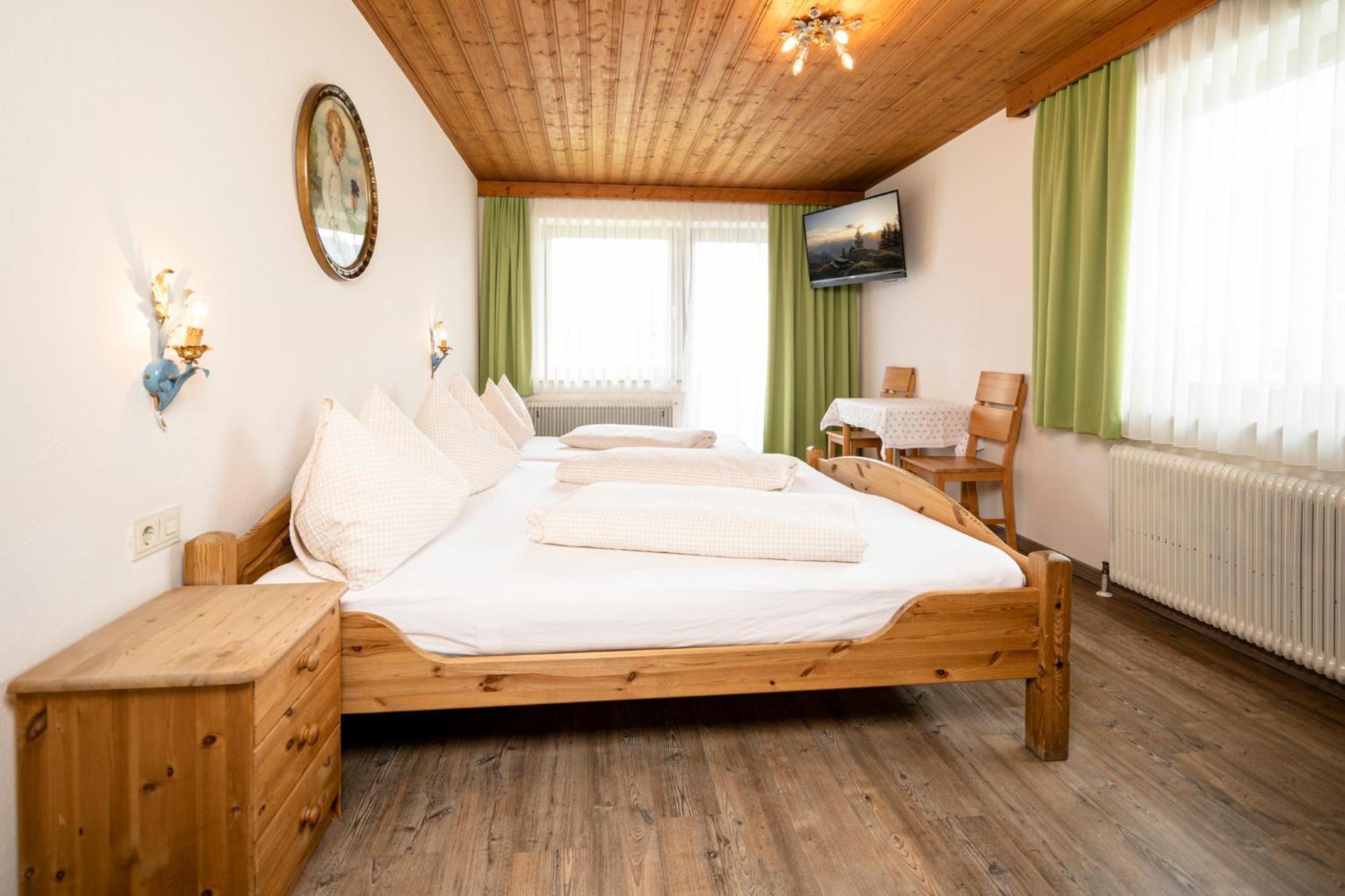 Gasthof Pension Knapp Strass im Zillertal Quarto foto